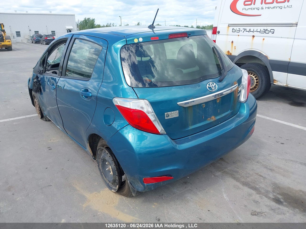 2012 TOYOTA YARIS LE thumbnail 4