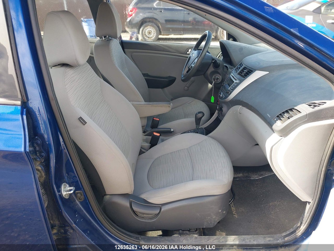 2017 HYUNDAI ACCENT SE thumbnail 6