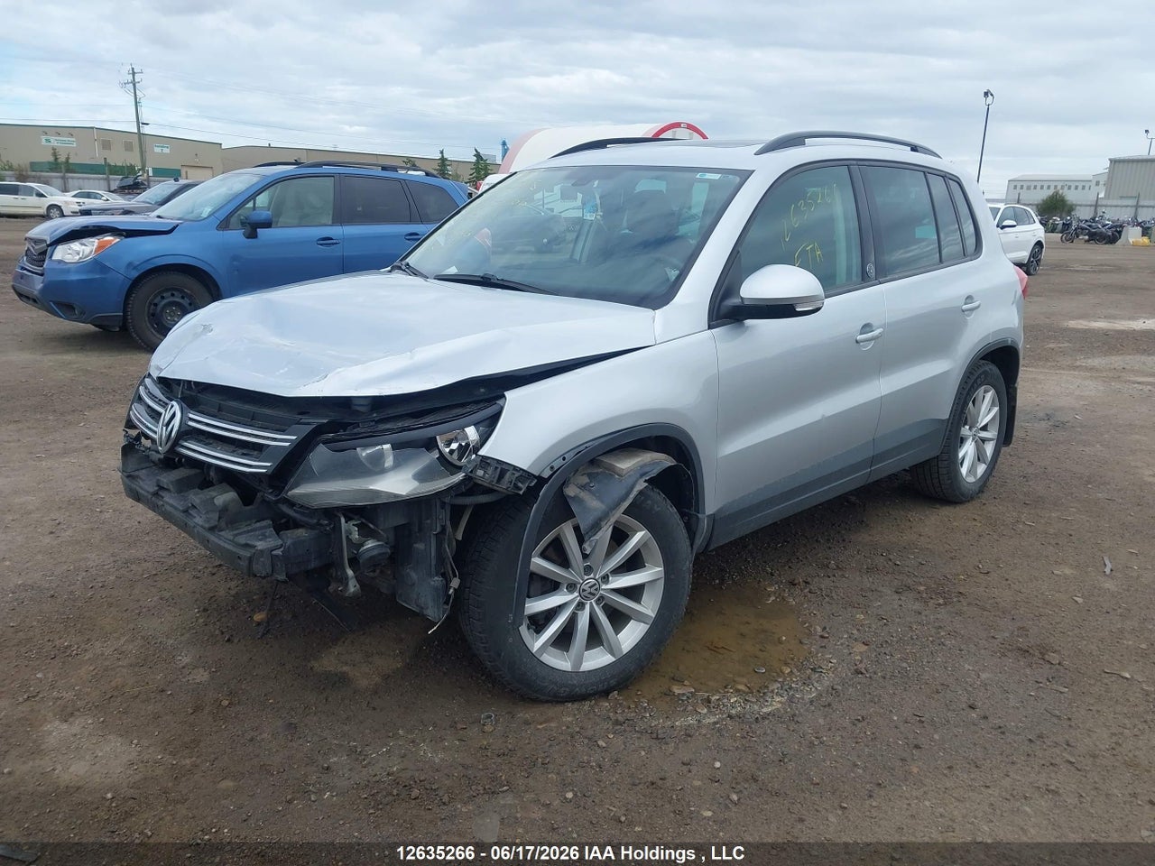 2017 VOLKSWAGEN TIGUAN WOLFSBURG thumbnail 3