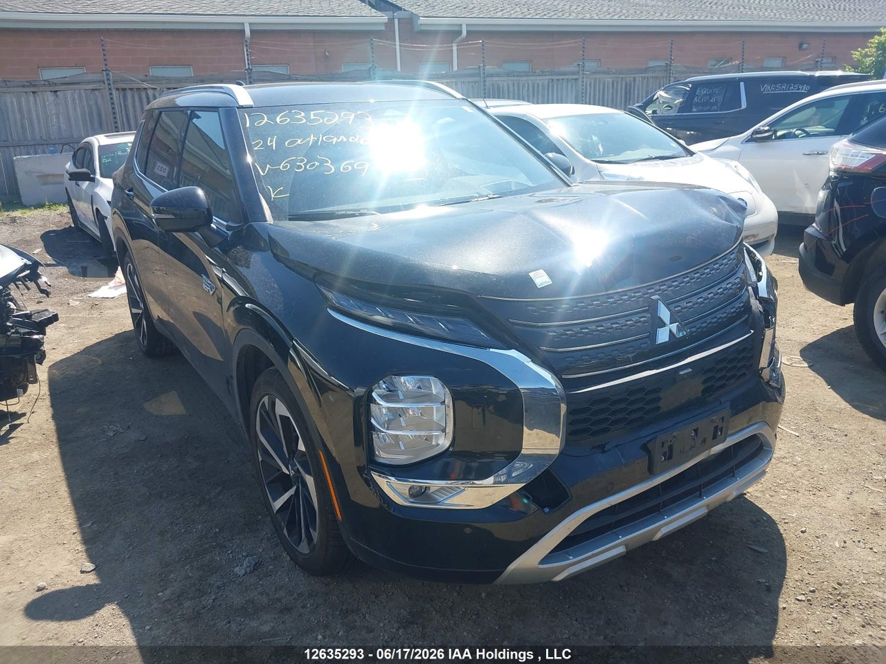 2024 MITSUBISHI OUTLANDER PHEV thumbnail 2