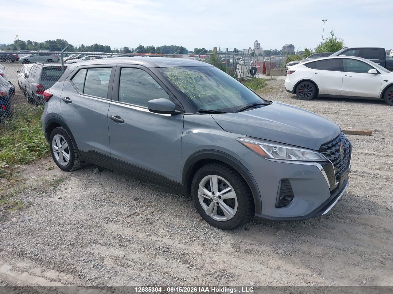 2021 NISSAN KICKS S thumbnail 2