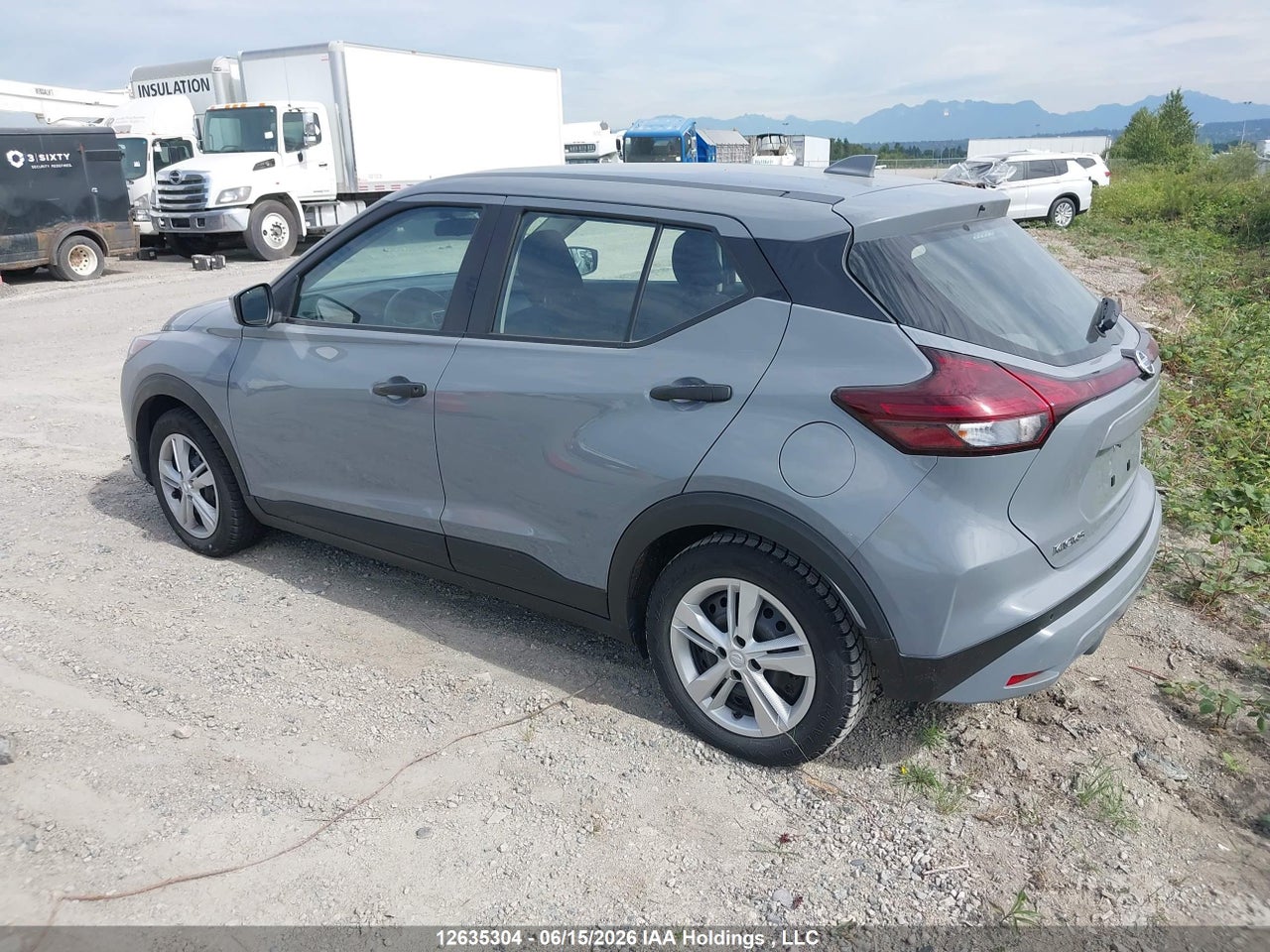 2021 NISSAN KICKS S thumbnail 4