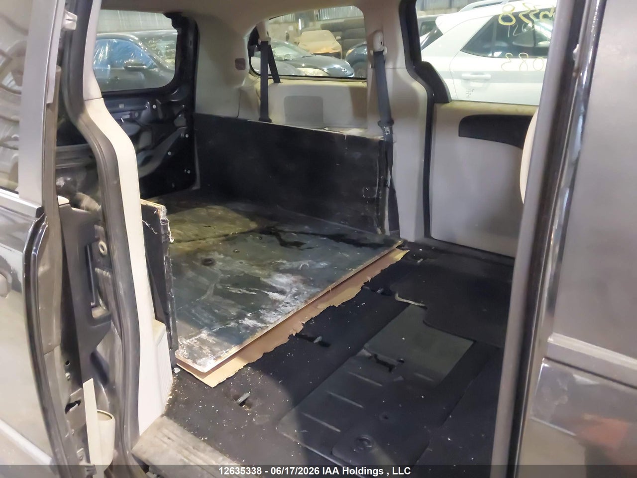 2014 DODGE GRAND CARAVAN thumbnail 9