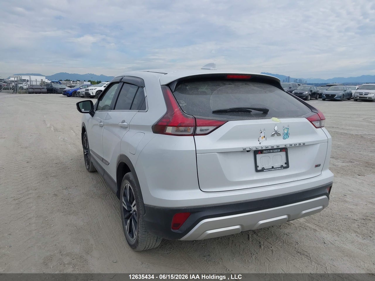 2024 MITSUBISHI ECLIPSE CROSS GT/NOIR/SE/SEL thumbnail 4
