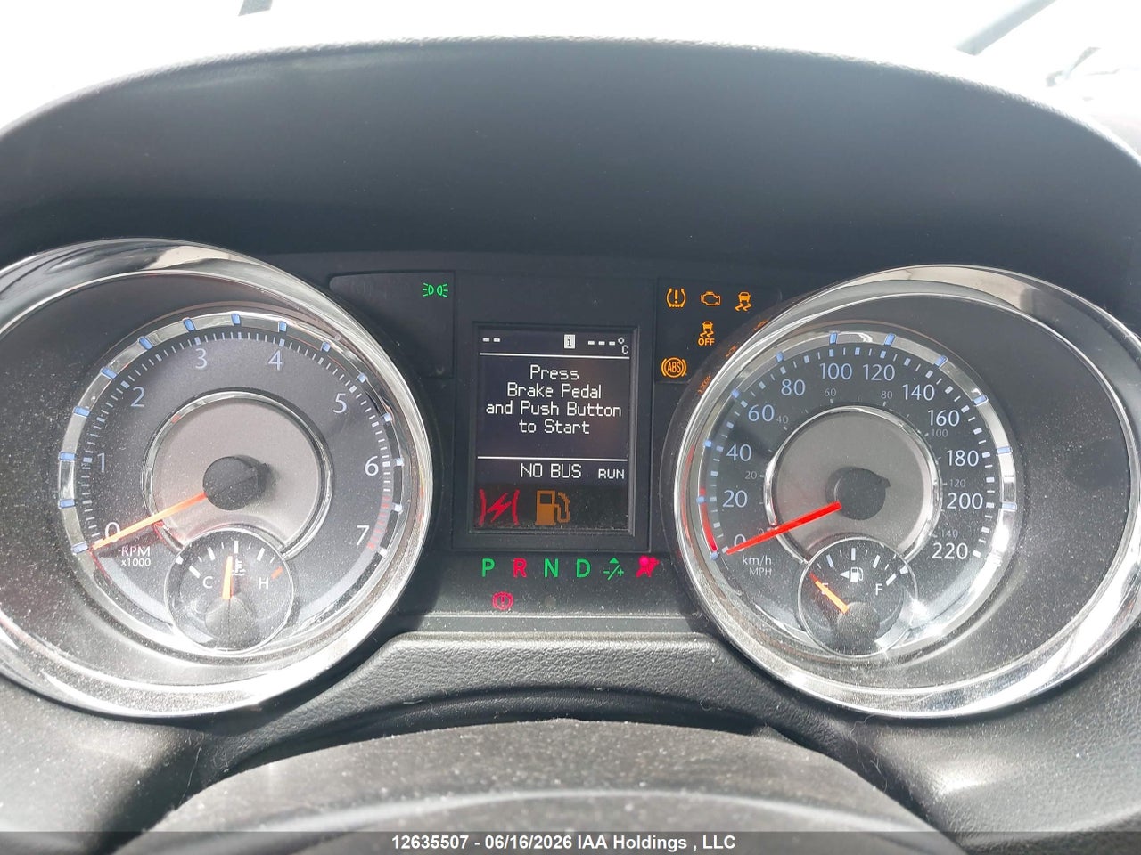2014 CHRYSLER TOWN & COUNTRY LIMITED thumbnail 8