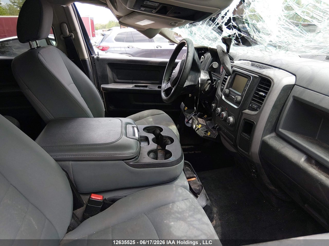2017 RAM 1500 ST thumbnail 6