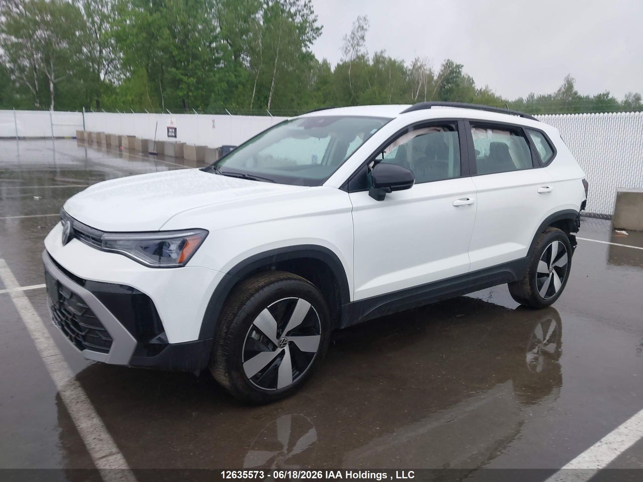 2025 VOLKSWAGEN TAOS thumbnail 3