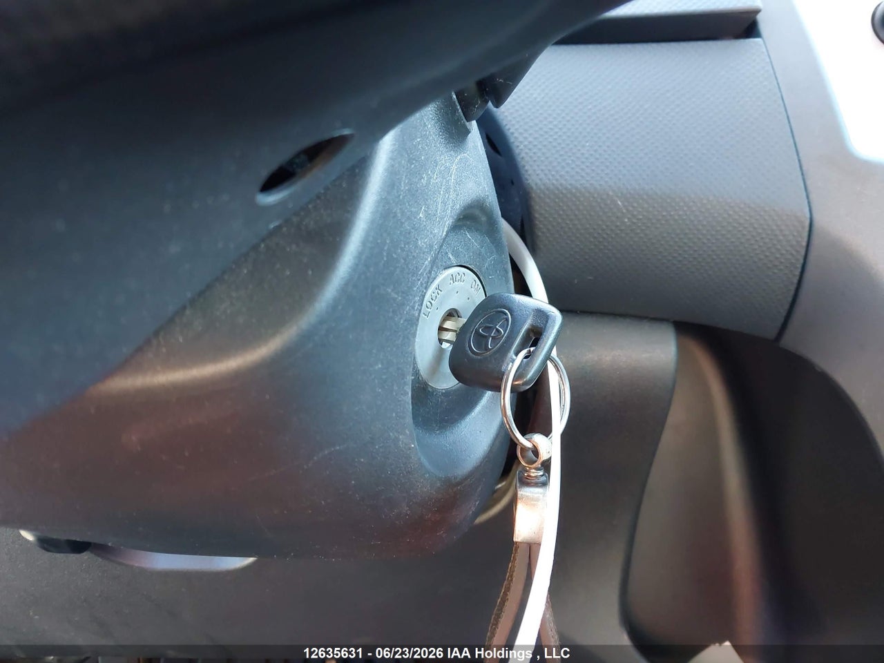 2007 TOYOTA YARIS LE/RS thumbnail 12