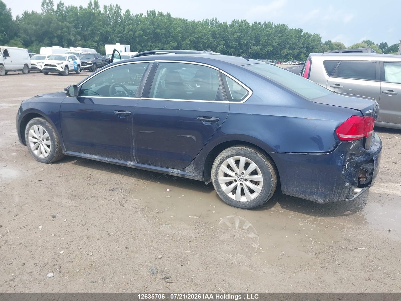2014 VOLKSWAGEN PASSAT 1.8 TSI TRENDLINE thumbnail 4