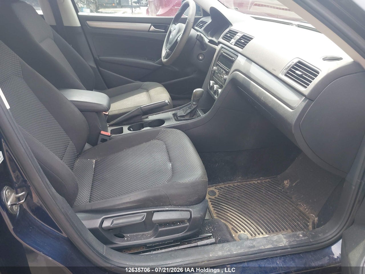 2014 VOLKSWAGEN PASSAT 1.8 TSI TRENDLINE thumbnail 6