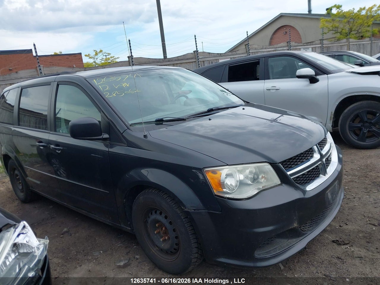 2012 DODGE GRAND CARAVAN thumbnail 2