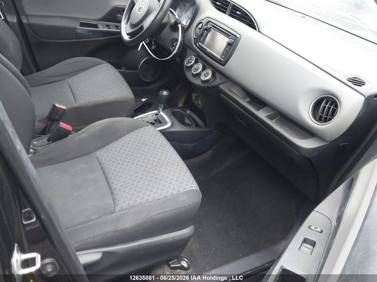 2016 TOYOTA YARIS L/LE/SE thumbnail 6