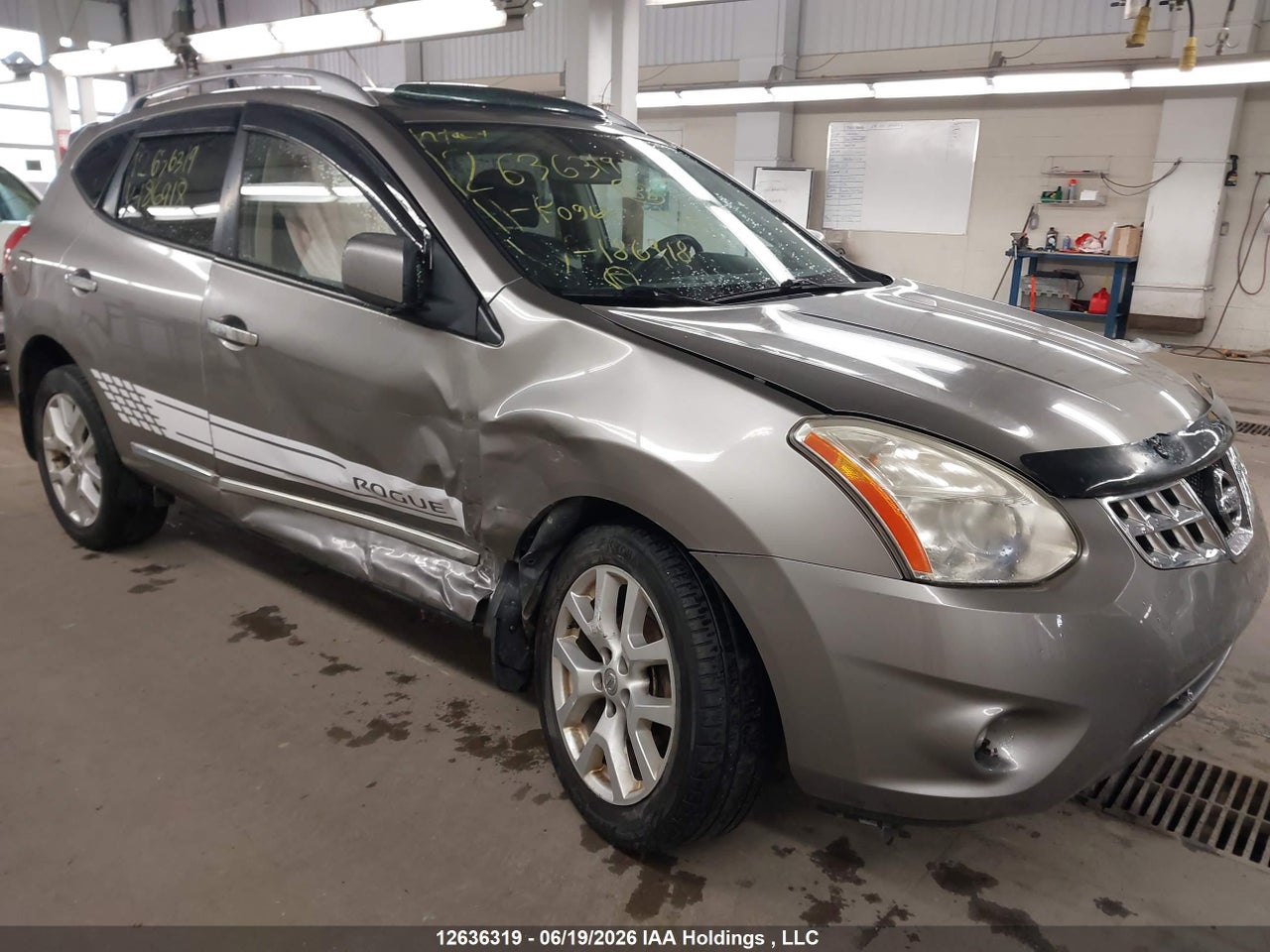 2011 NISSAN ROGUE SV thumbnail 2
