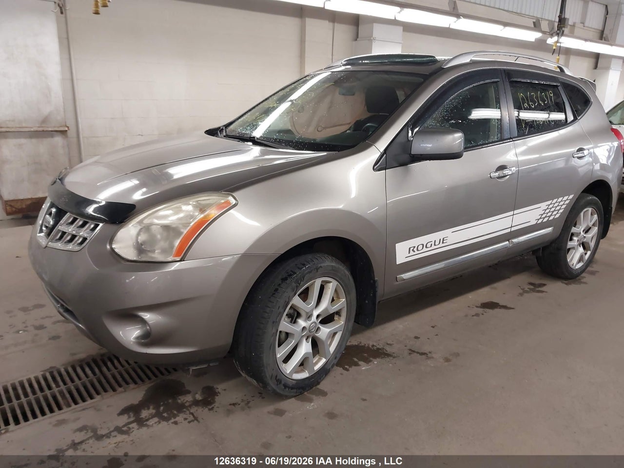 2011 NISSAN ROGUE SV thumbnail 3