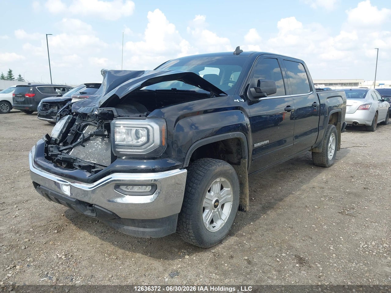 2016 GMC SIERRA K1500 SLE thumbnail 3