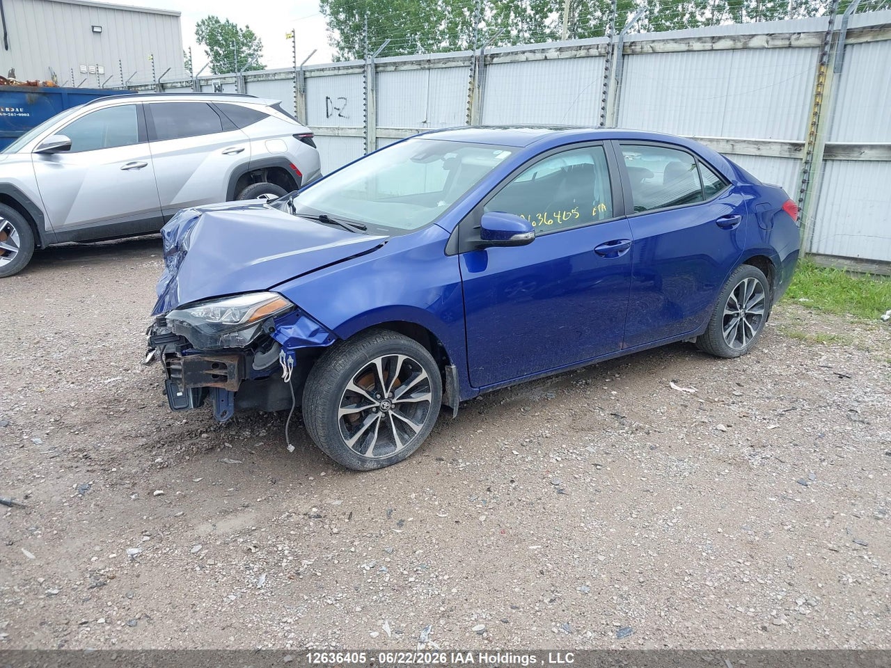 2019 TOYOTA COROLLA SE thumbnail 3