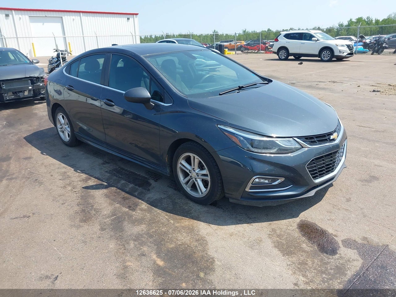 2017 CHEVROLET CRUZE LT AUTO thumbnail 2