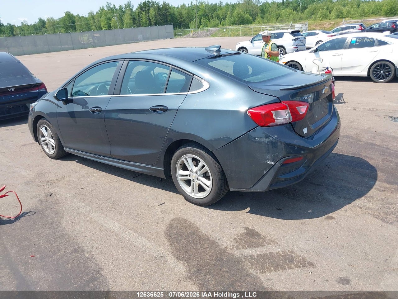 2017 CHEVROLET CRUZE LT AUTO thumbnail 4