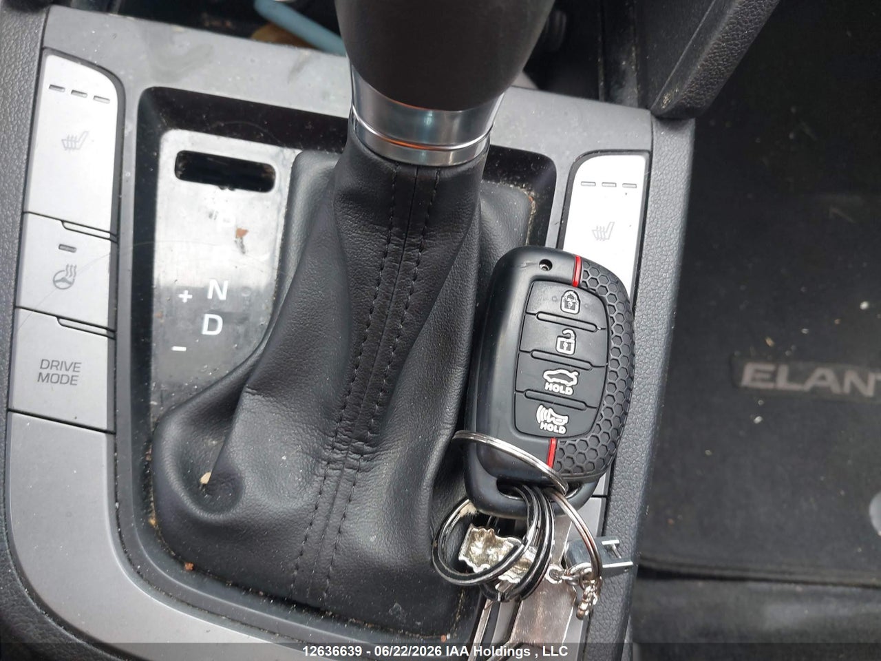 2017 HYUNDAI ELANTRA GLS thumbnail 12
