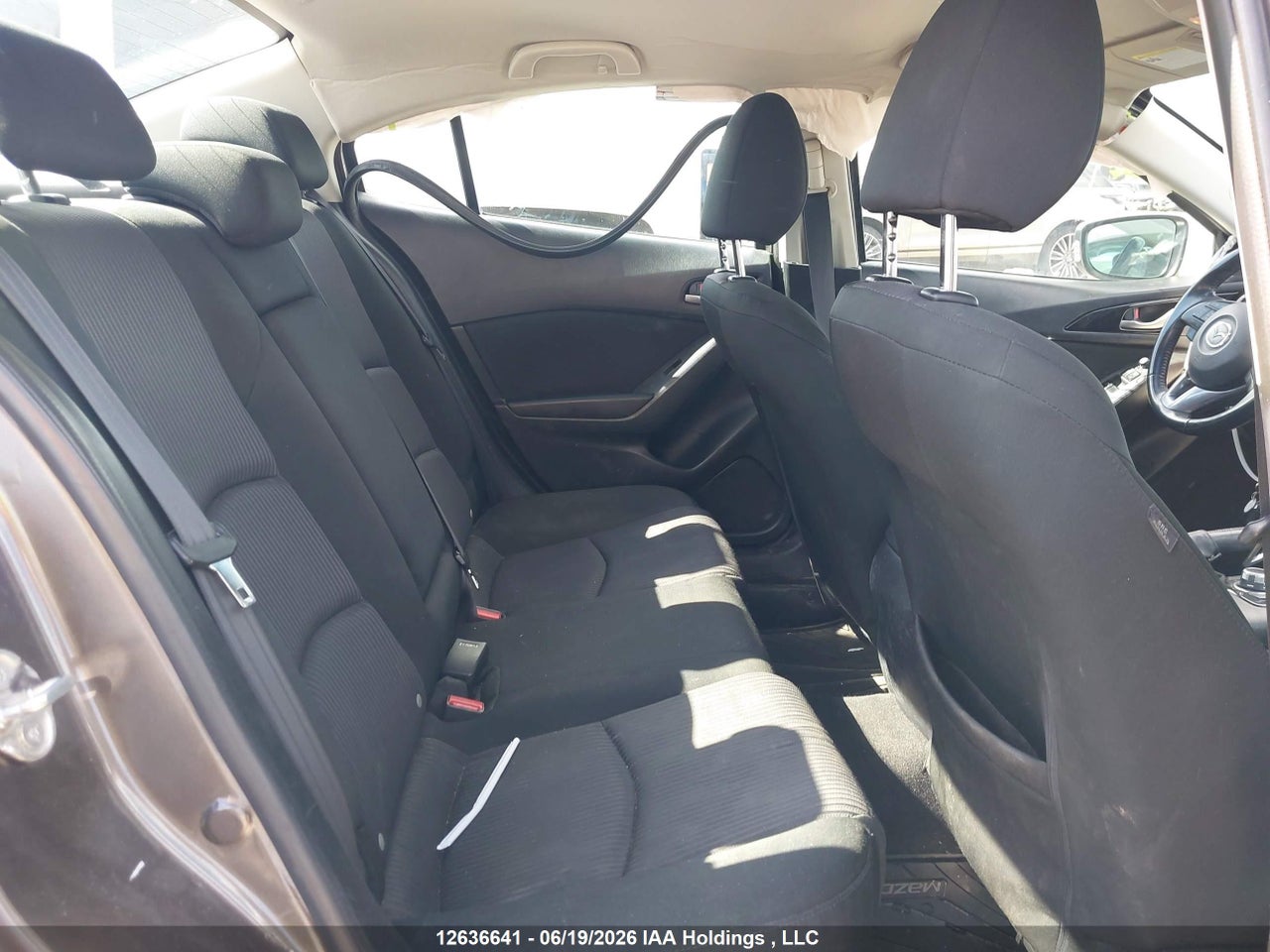 2015 MAZDA MAZDA3 GS thumbnail 9