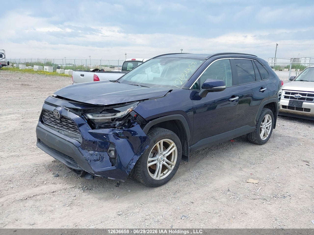 2024 TOYOTA RAV4 thumbnail 3