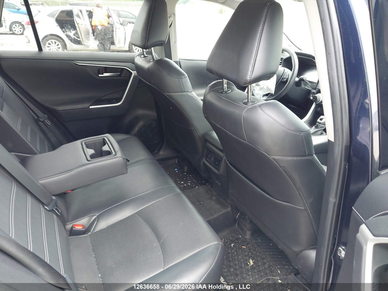 2024 TOYOTA RAV4 thumbnail 9