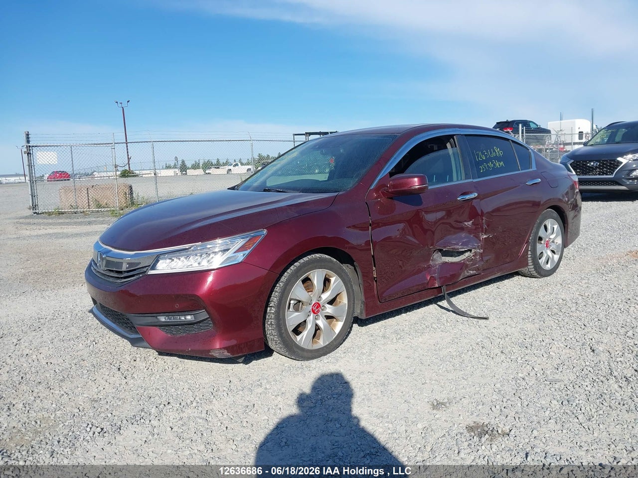 2017 HONDA ACCORD thumbnail 3