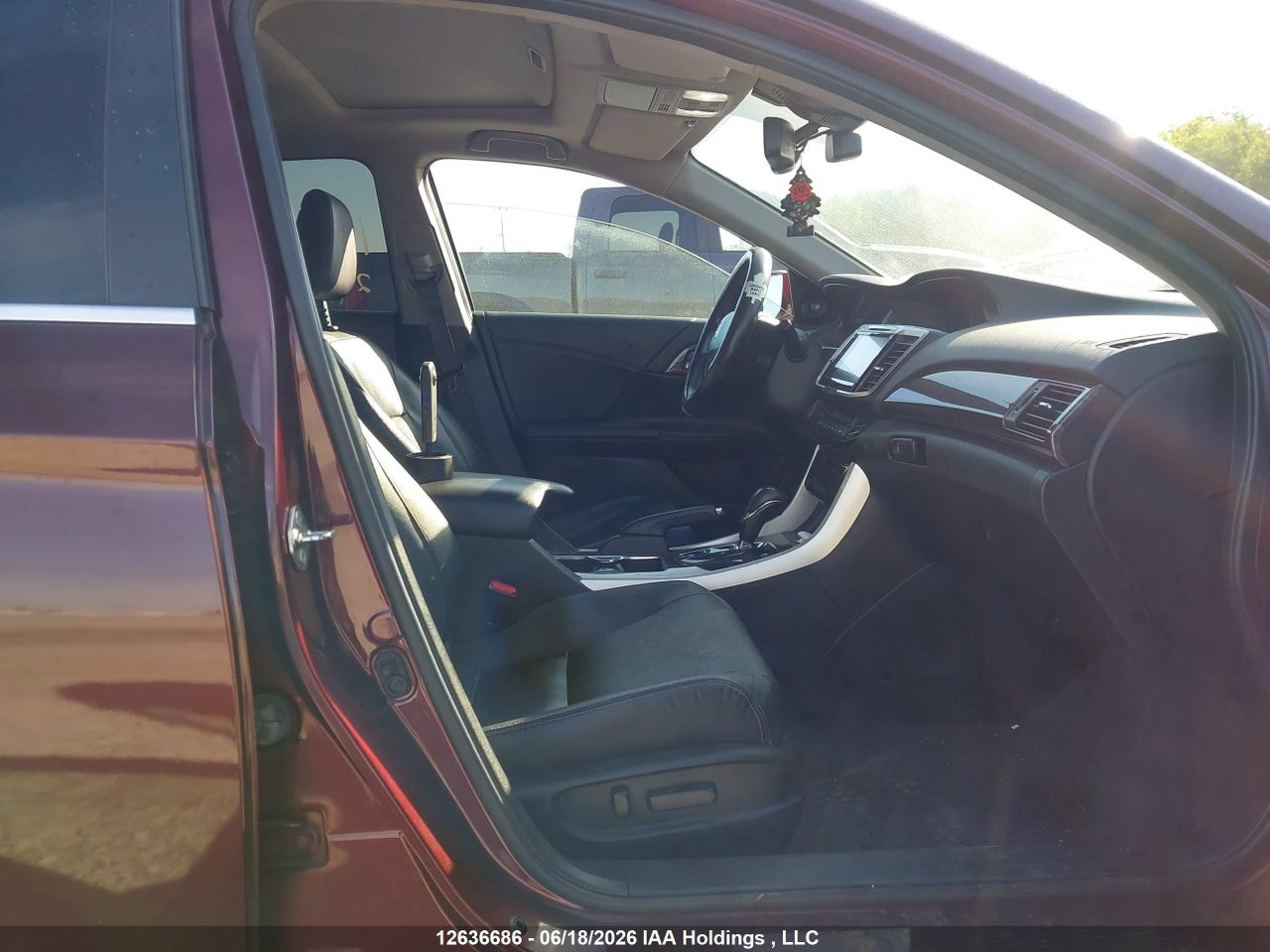 2017 HONDA ACCORD thumbnail 6