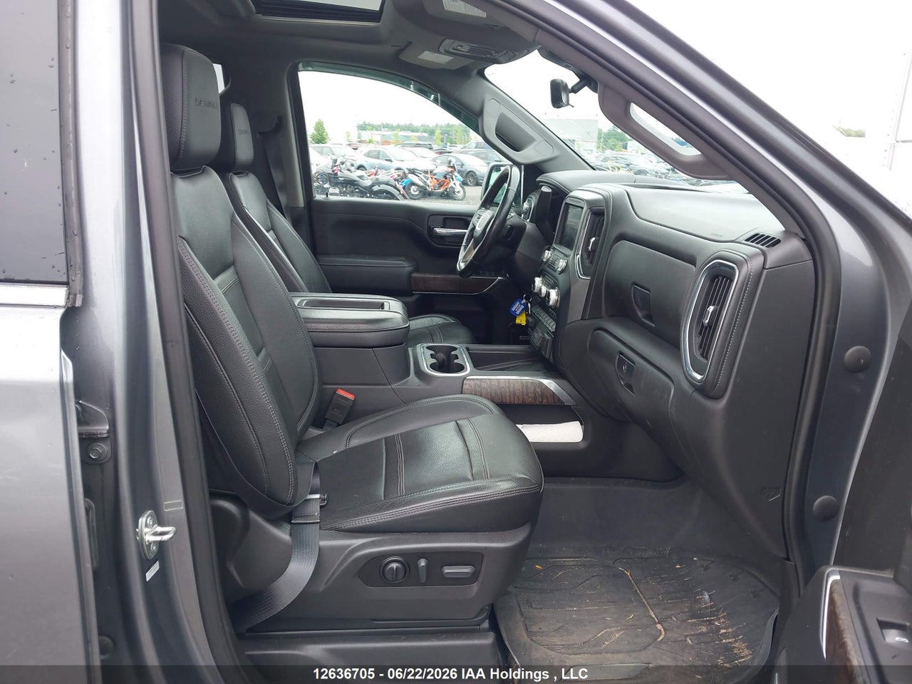 2022 GMC SIERRA 1500 LIMITED DENALI thumbnail 6