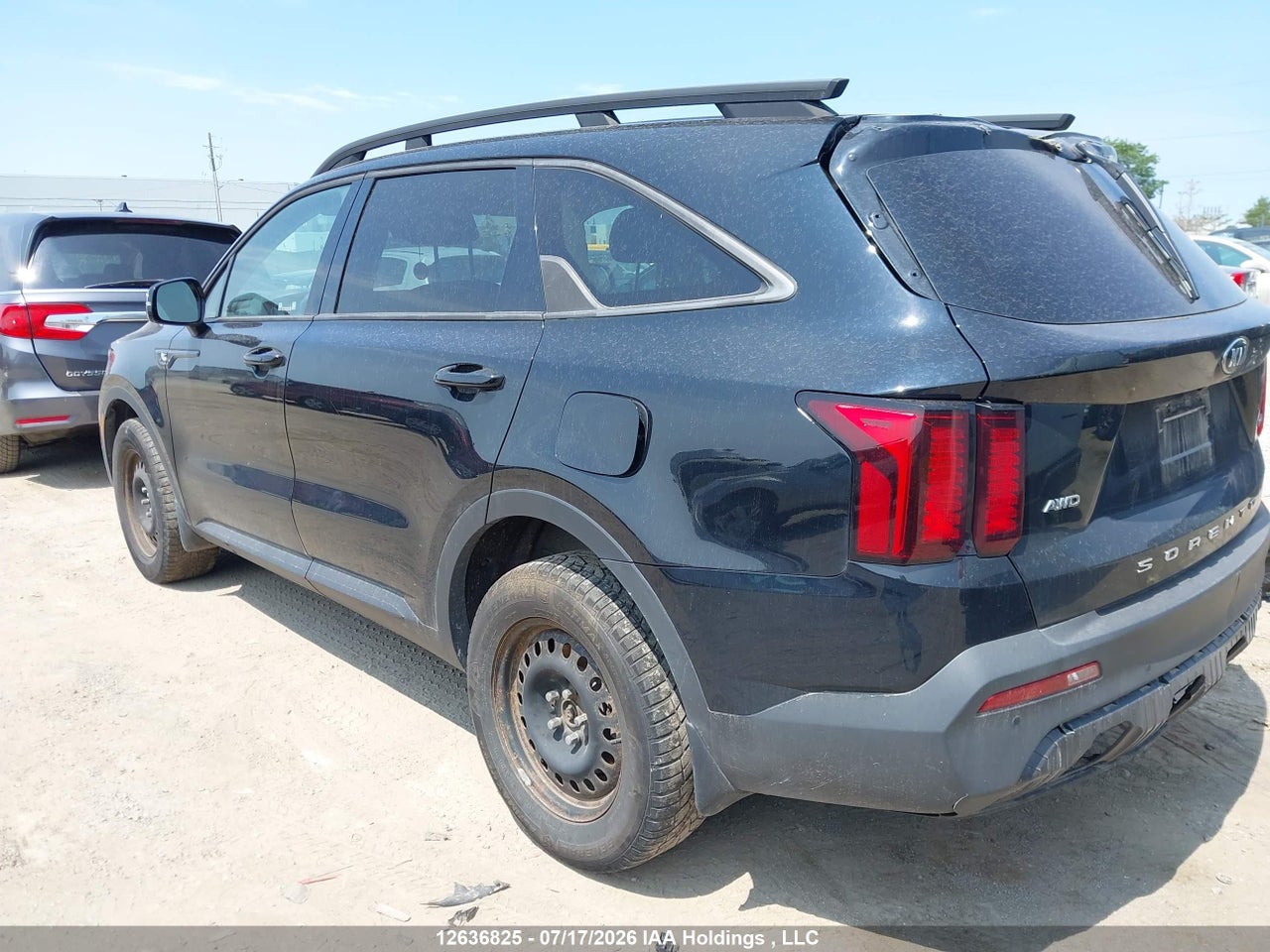 2021 KIA SORENTO thumbnail 4