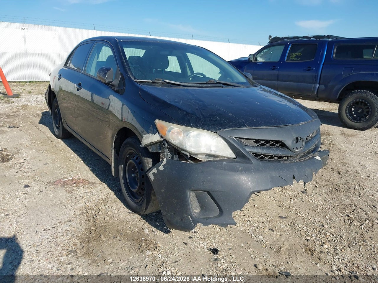 2013 TOYOTA COROLLA CE thumbnail 2