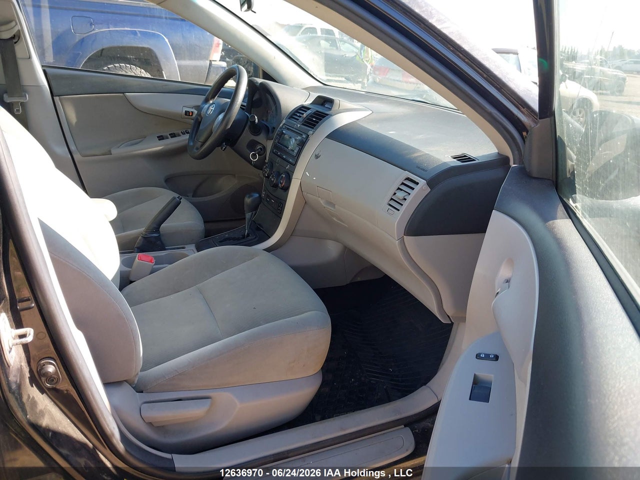 2013 TOYOTA COROLLA CE thumbnail 6