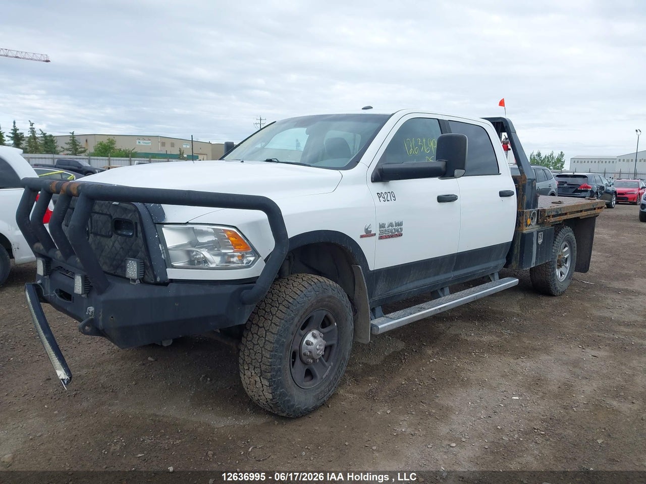 2017 RAM 3500 SLT thumbnail 3