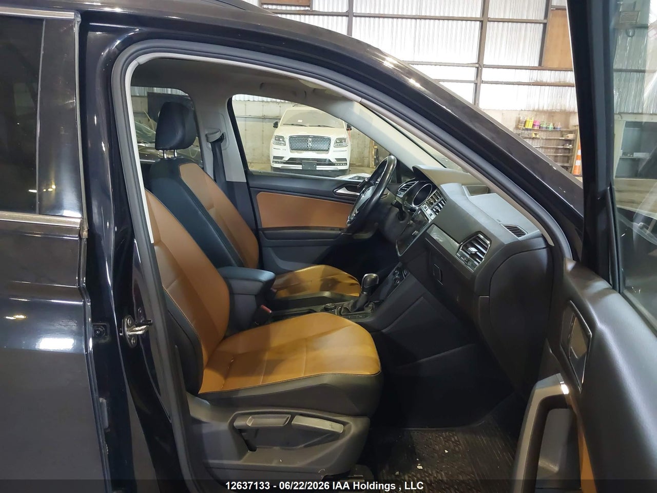2018 VOLKSWAGEN TIGUAN SE/SEL thumbnail 6