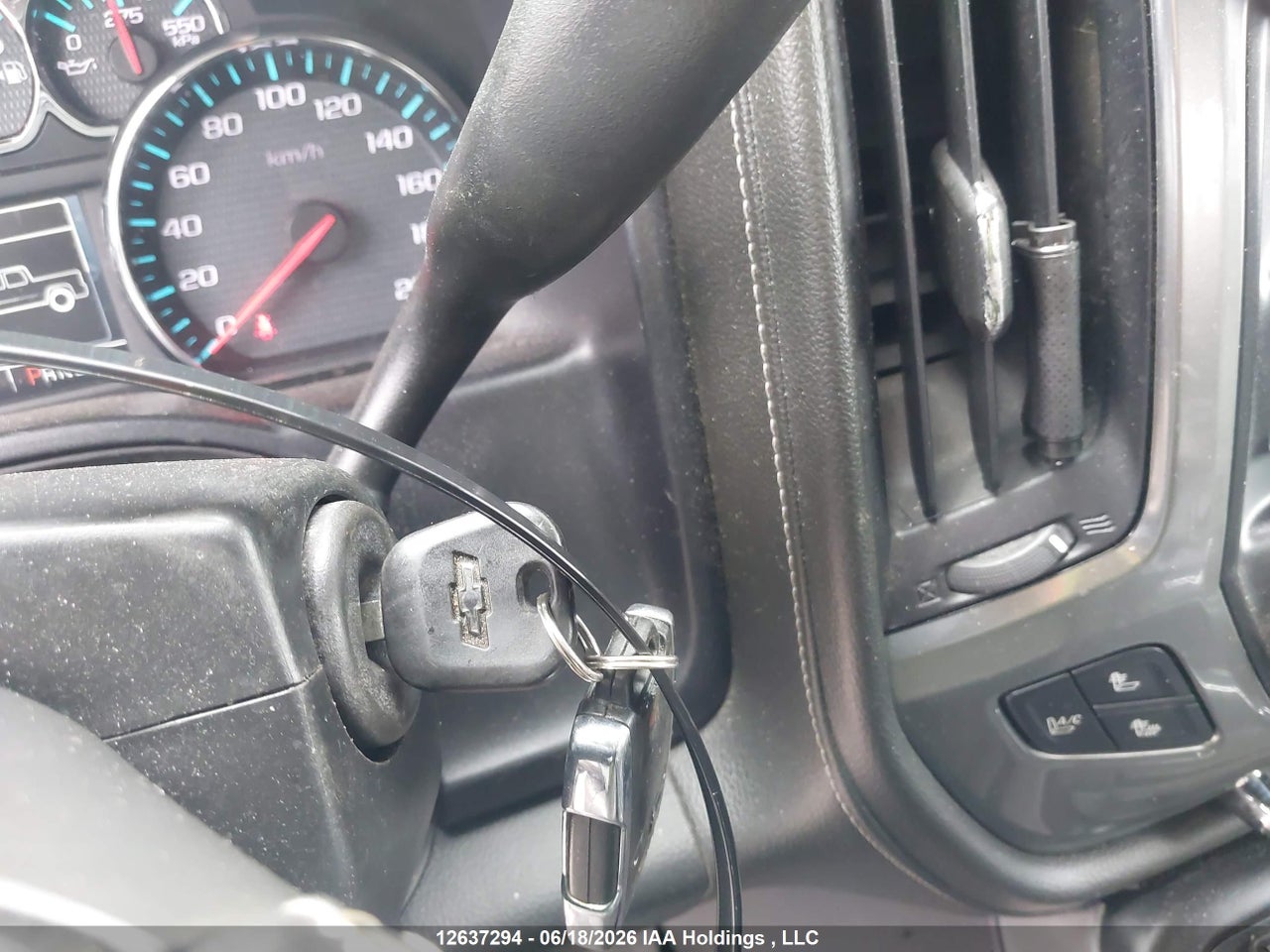 2015 CHEVROLET SILVERADO K1500 LTZ thumbnail 12