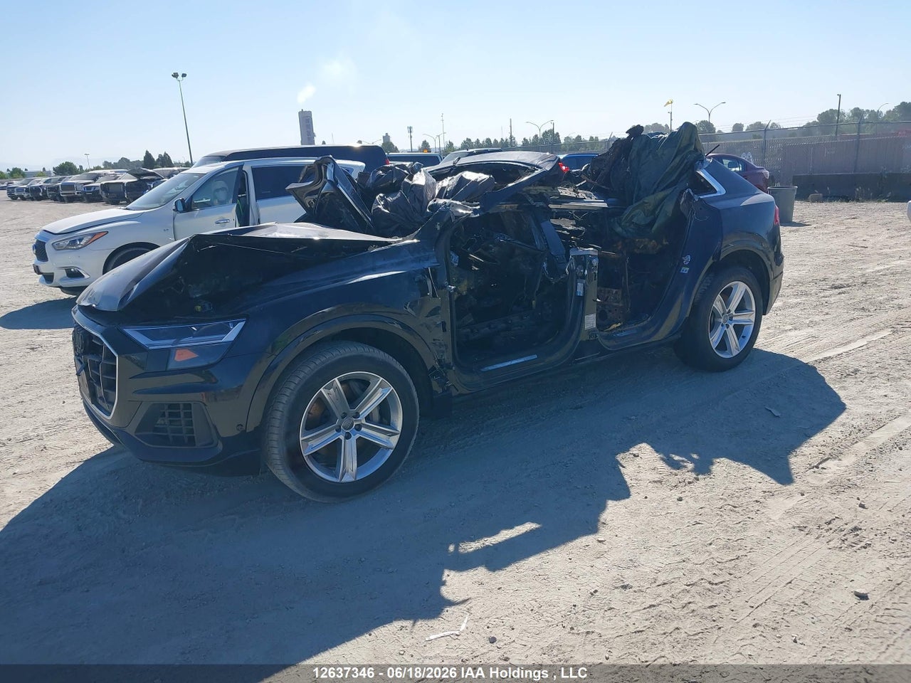 2020 AUDI Q8 PREMIUM thumbnail 3