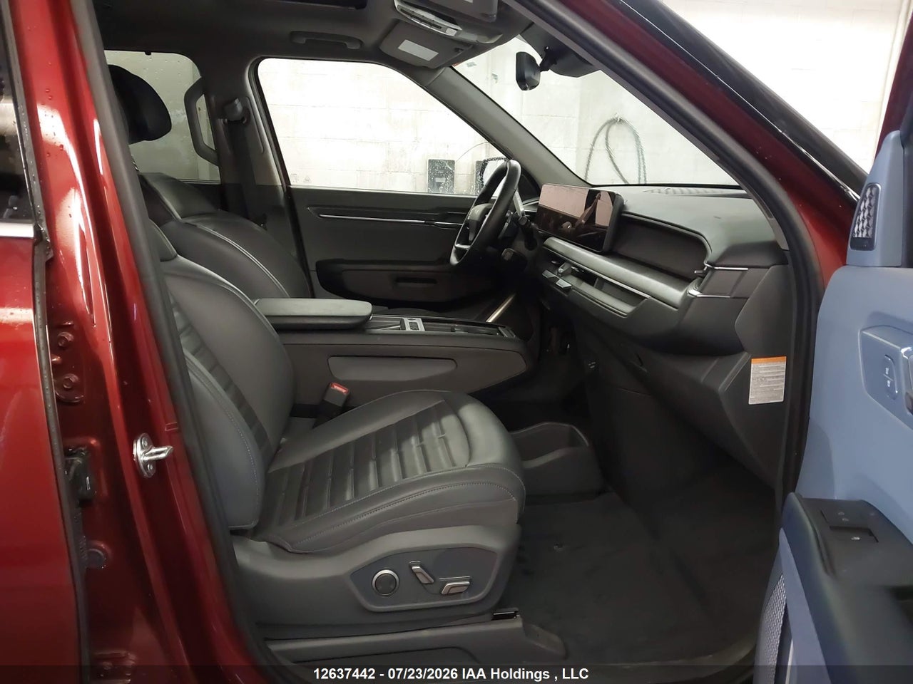 2025 KIA EV9 LAND thumbnail 6