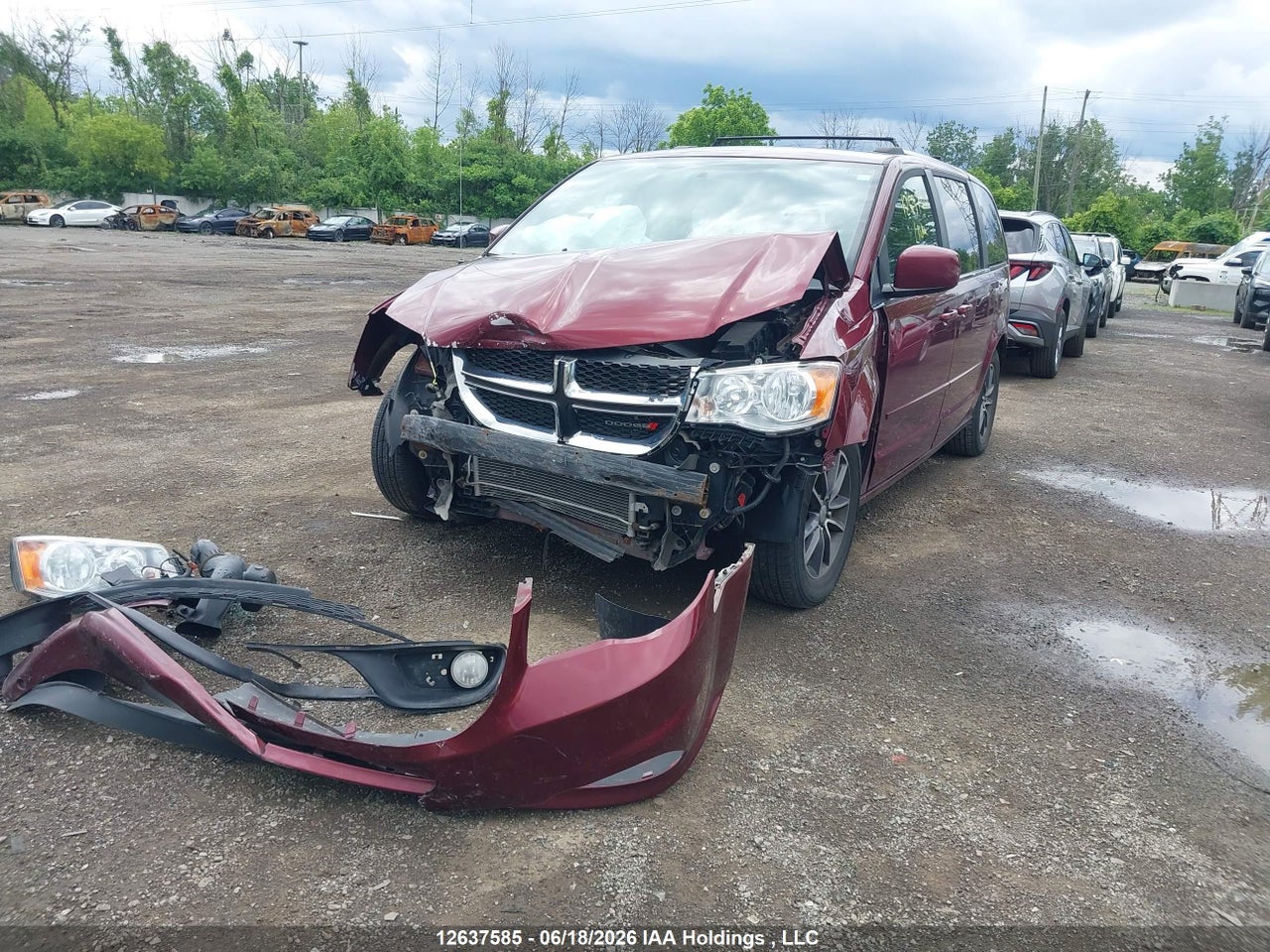2017 DODGE GRAND CARAVAN SE thumbnail 3