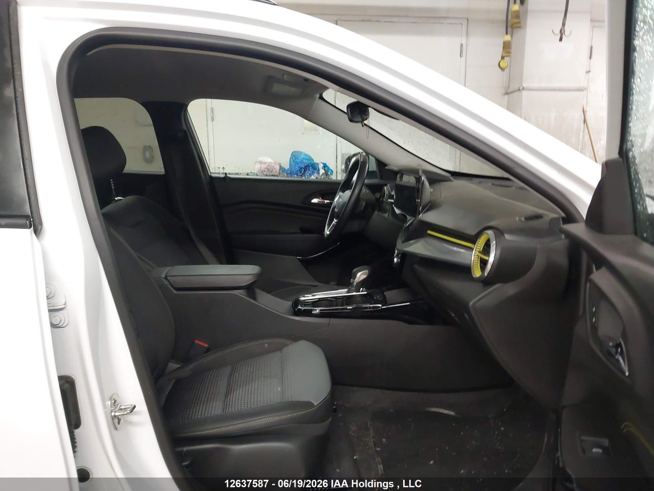 2025 CHEVROLET TRAX LT FWD thumbnail 6