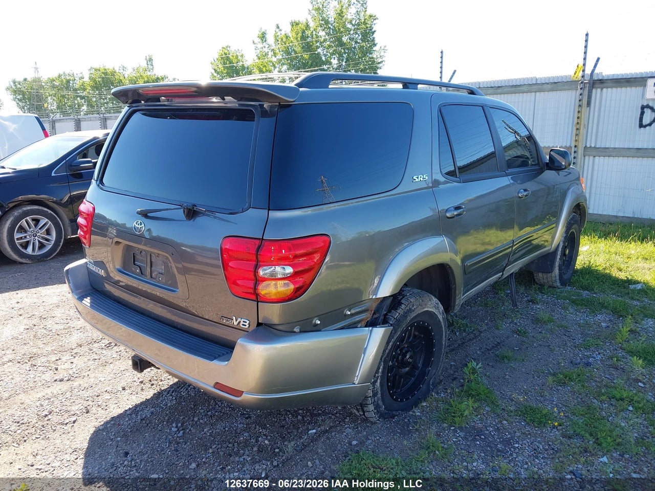 2003 TOYOTA SEQUOIA thumbnail 5