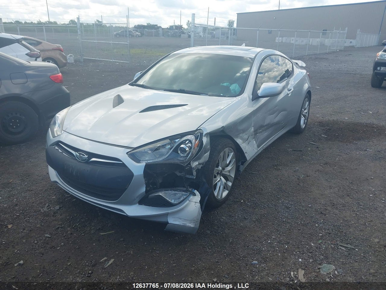 2013 HYUNDAI GENESIS thumbnail 3