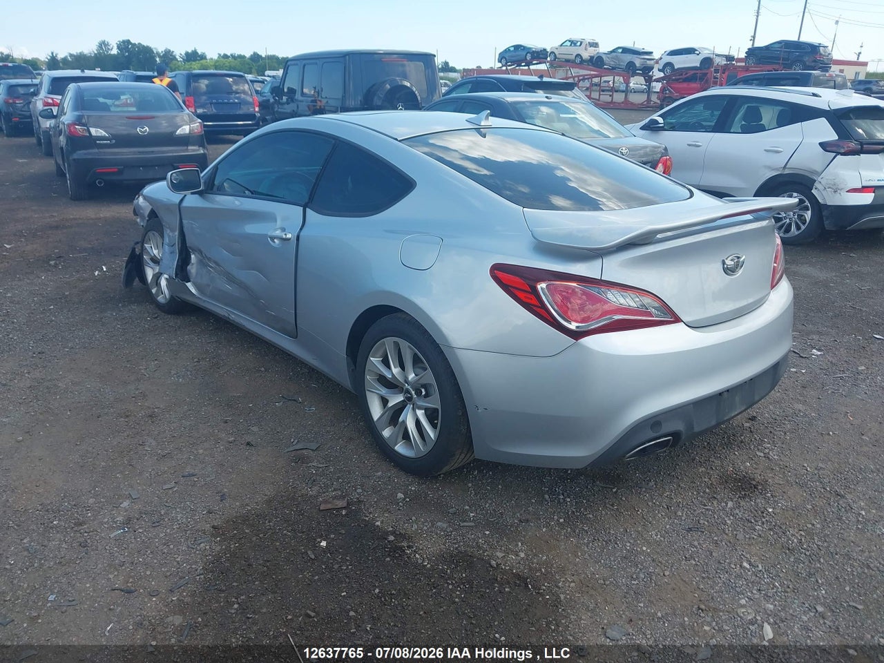 2013 HYUNDAI GENESIS thumbnail 4