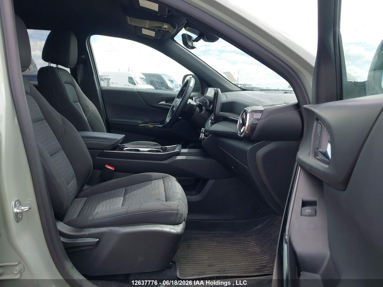 2025 CHEVROLET EQUINOX LT thumbnail 6