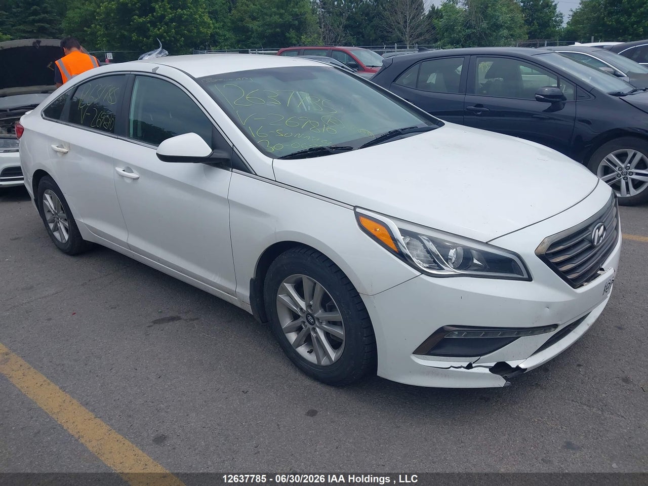 2016 HYUNDAI SONATA GL thumbnail 2