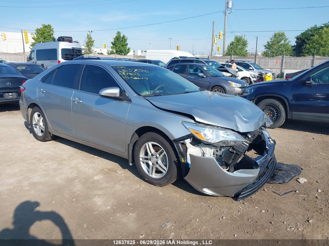 2015 TOYOTA CAMRY LE/XLE/SE/XSE thumbnail 2