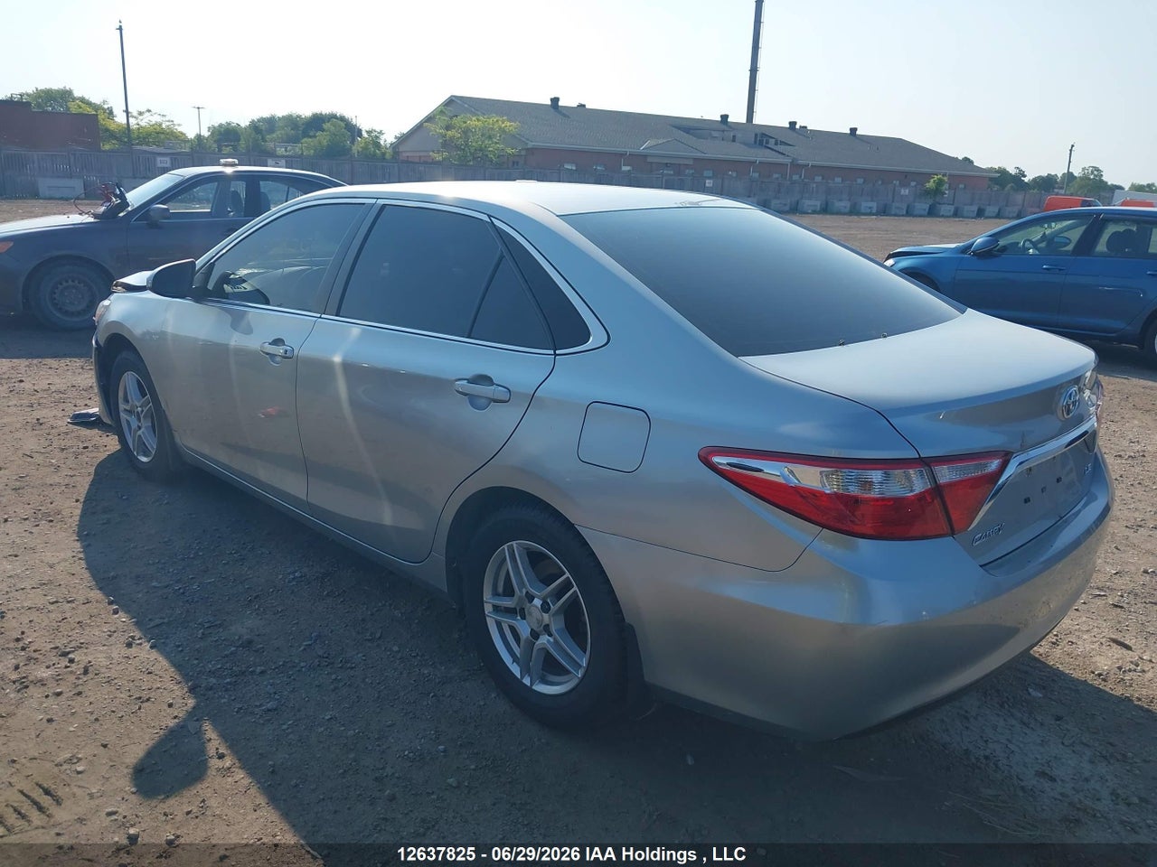 2015 TOYOTA CAMRY LE/XLE/SE/XSE thumbnail 4