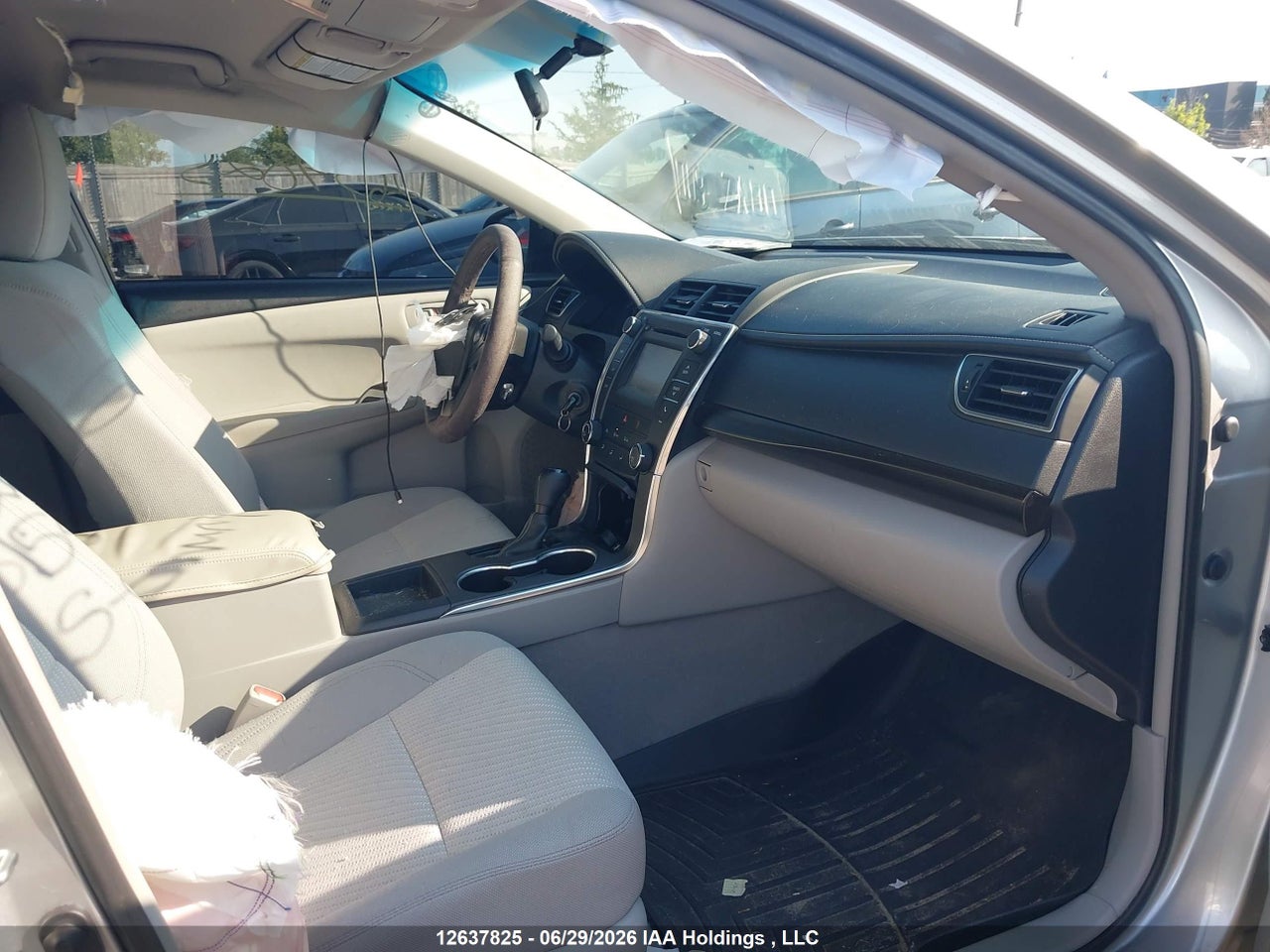 2015 TOYOTA CAMRY LE/XLE/SE/XSE thumbnail 6