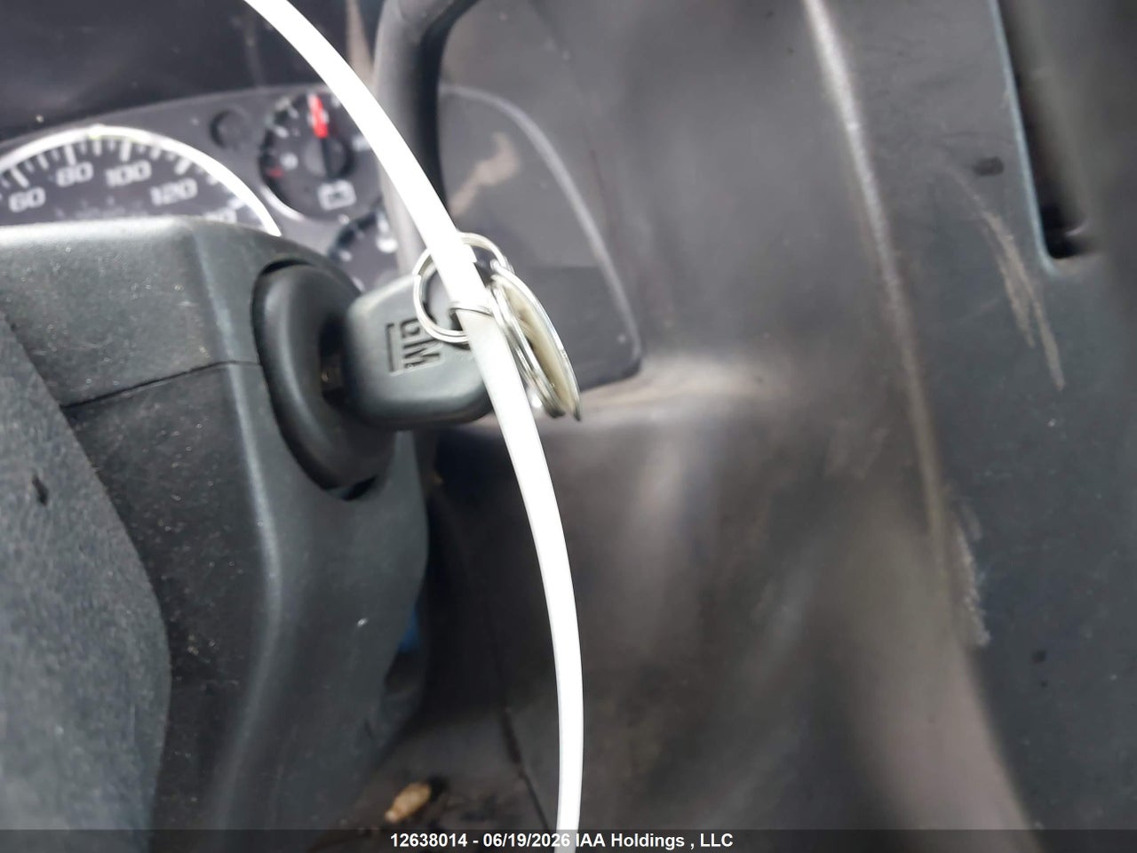 2015 GMC SAVANA G2500 thumbnail 12