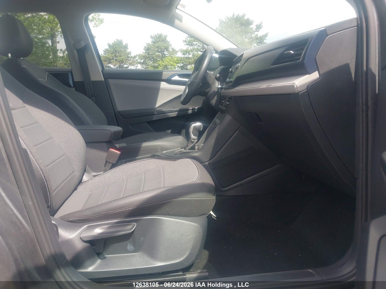 2024 VOLKSWAGEN TAOS SE thumbnail 6