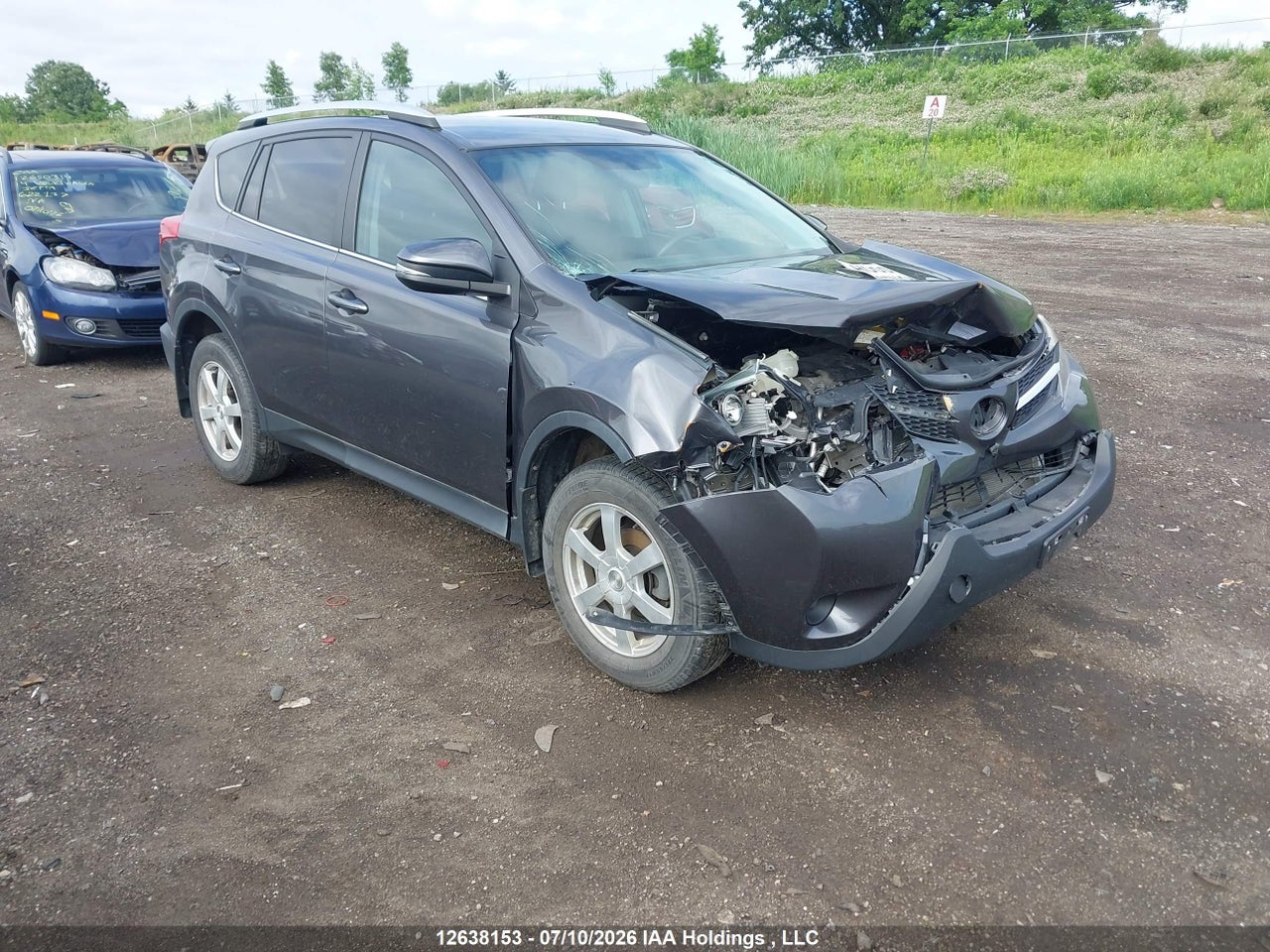 2014 TOYOTA RAV4 LE thumbnail 2